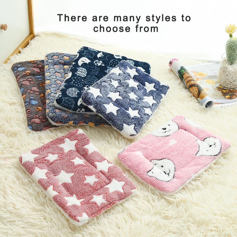 Pet-Sleeping-Mat-Warm-Dog-Bed-Soft-Fleece-Pet-Blanket-Cat-Litter-Puppy-Sleep-Mat-Lovely
